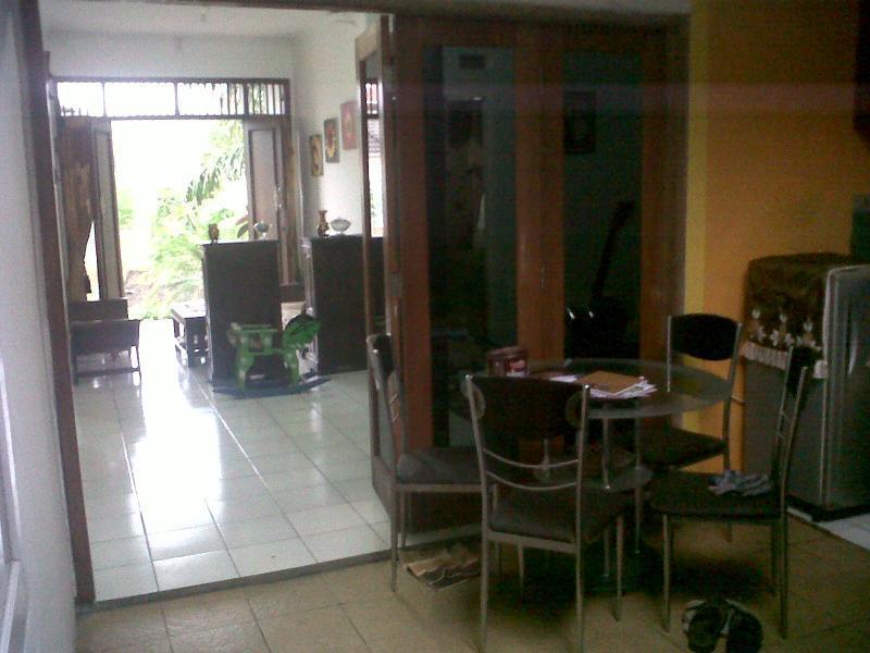 Wening Griya Guest House Jatingaleh Esterno foto